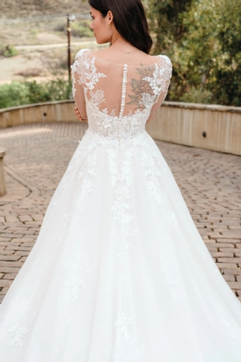 Evelyn Bridal Eliza #9 backface vertical cropped thumbnail