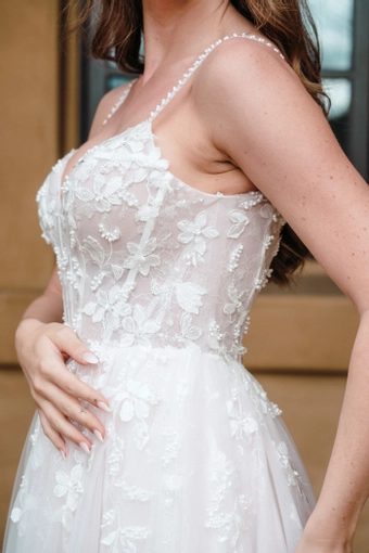 Evelyn Bridal Malia #4 frontface vertical cropped thumbnail