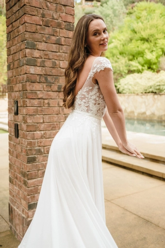 Evelyn Bridal Rhea #5 backface vertical cropped thumbnail