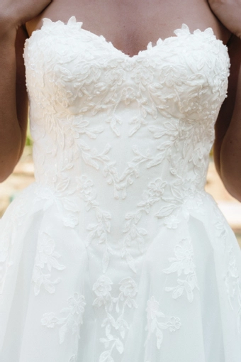 Evelyn Bridal Alba #4 frontface vertical cropped thumbnail