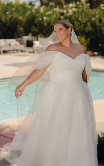 Stella York Plus Size #SY8215 #5 frontface vertical cropped thumbnail