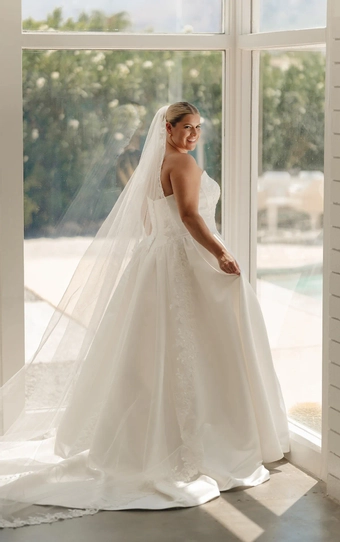Stella York Plus Size #SY8239 #2 vertical thumbnail