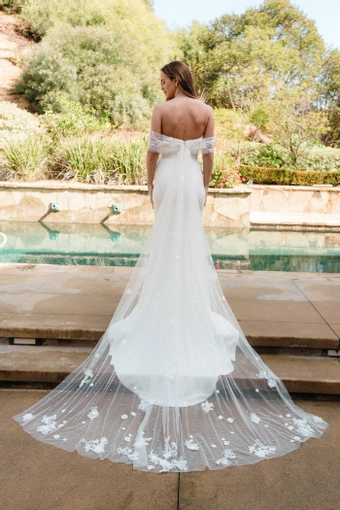 Nantes Collection by Evelyn Bridal Sara #4 default backface vertical thumbnail