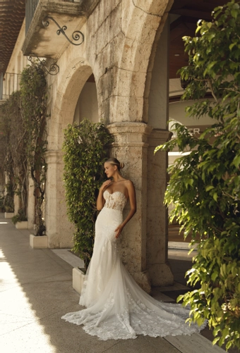 Elissar Style #1017 #1 frontface vertical thumbnail