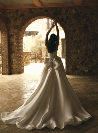 Elissar Marianna #4 backface vertical thumbnail