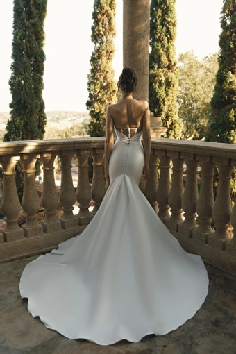 Elissar Ornella #2 backface vertical thumbnail