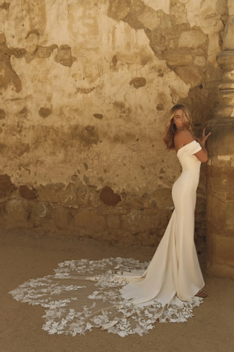 Elissar Adeline #1 vertical thumbnail
