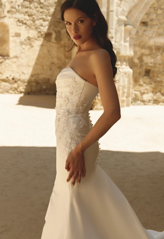 Elissar Claire #3 vertical cropped thumbnail
