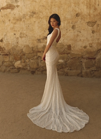 Elissar Giselle #3 backface vertical thumbnail