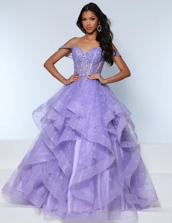 Kate Parker #4 frontface vertical thumbnail