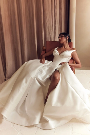 Leah Da Gloria Style #Carter #2 frontface vertical thumbnail