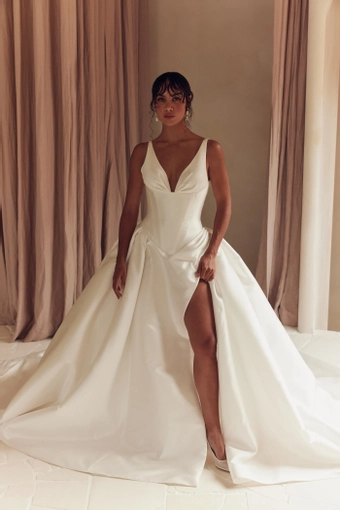 Leah Da Gloria Style #Carter #1 frontface vertical thumbnail