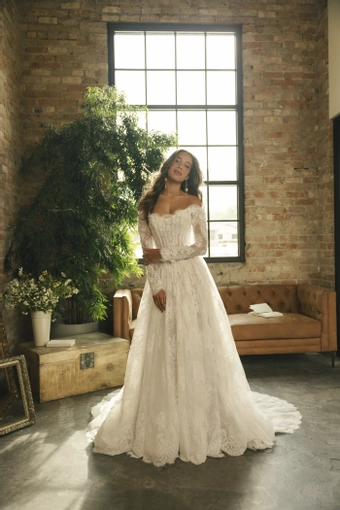 Maggie Sottero Kitaro #0 default frontface vertical thumbnail