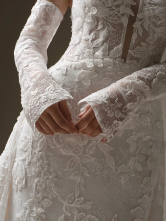 Maggie Sottero Laurie #9 frontface vertical cropped thumbnail