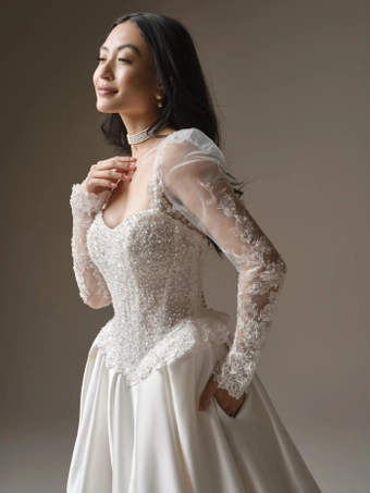 Maggie Sottero  #26MS402A01 #6 frontface vertical cropped thumbnail