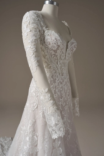 Maggie Sottero Farrah #6 frontface vertical cropped thumbnail