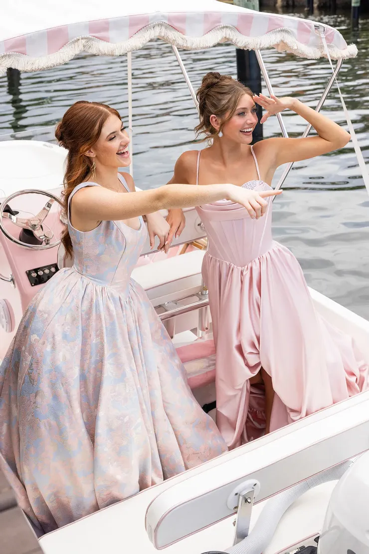 Portia and Scarlett XO185