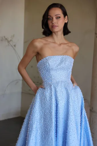 Ava Presley Style #42500 #4 frontface vertical cropped thumbnail