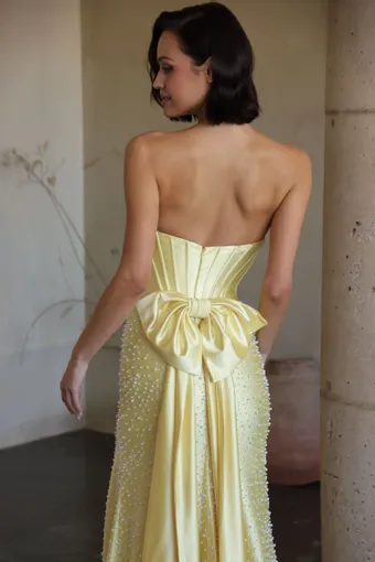 Ava Presley Style #42513 #4 backface vertical cropped thumbnail