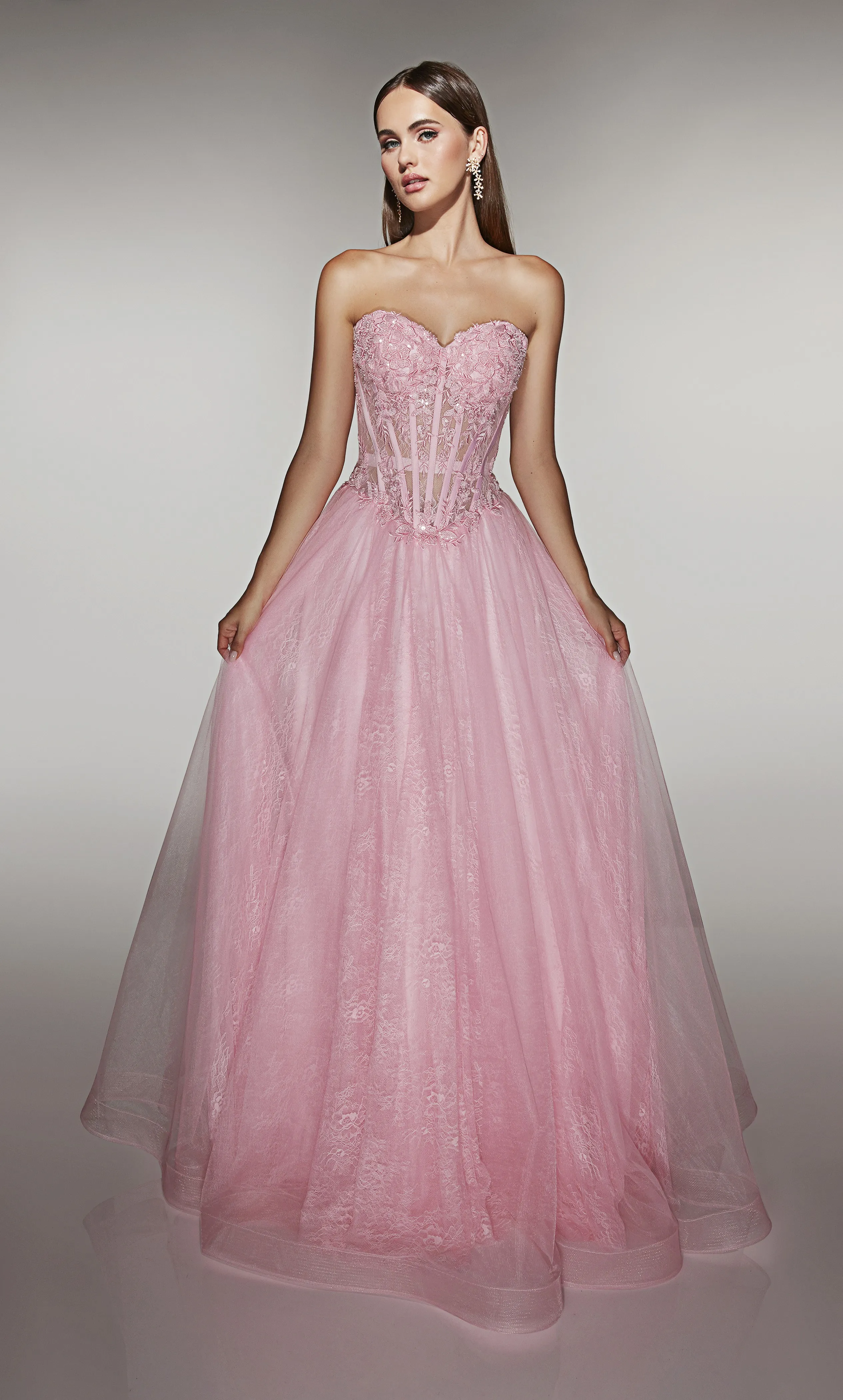 Lace | Prom Excitement