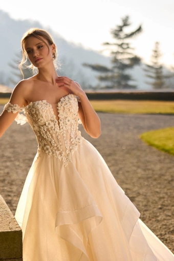 Randy Fenoli Jolene #3 frontface vertical cropped thumbnail