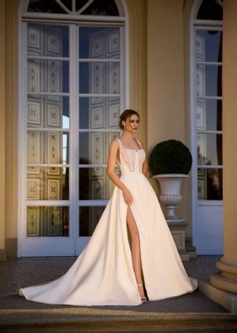 Randy Fenoli Josephine #1 frontface vertical thumbnail