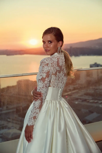 Eddy K Sky Legacy Style #SKY701 #4 backface vertical cropped thumbnail