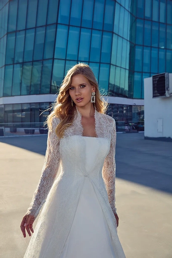 Eddy K Sky Raffey Style #SKY710 #6 frontface vertical cropped thumbnail