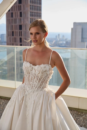 Eddy K Sky Amidala Style #SKY714 #3 frontface vertical cropped thumbnail