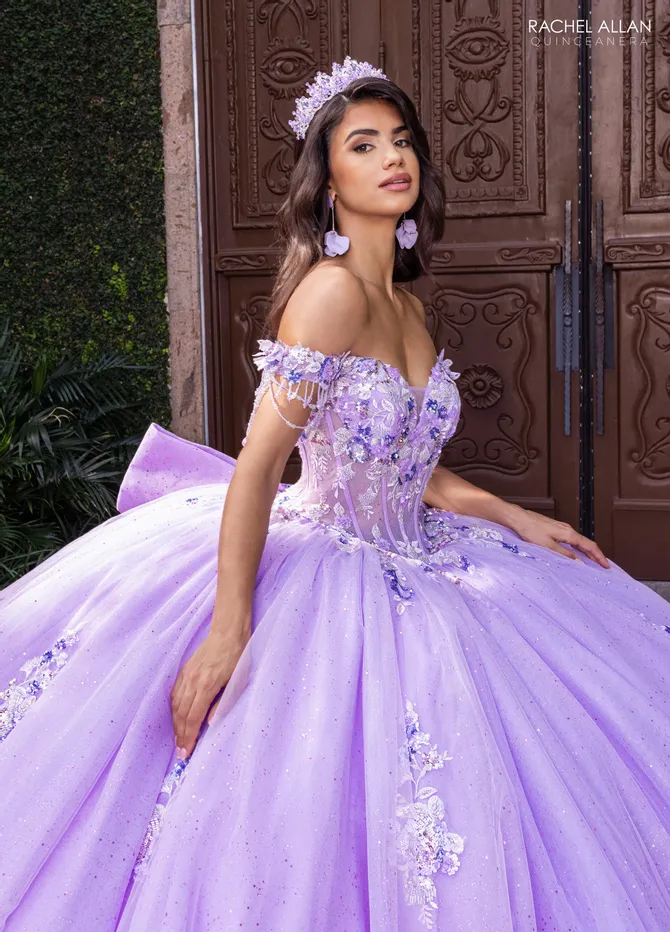 Carmina by Rachel Allan - RQ1184 | Henri's