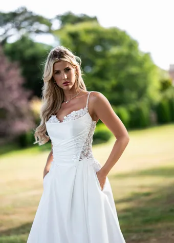 Moda Bella by Rachel Allan RB2232 #11 frontface vertical cropped thumbnail