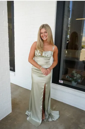 GEB Private Collection #0 default frontface vertical thumbnail