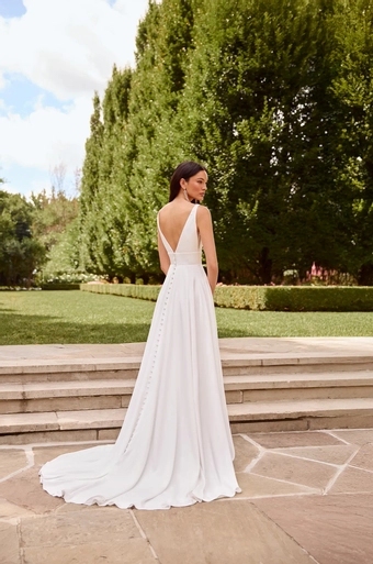 Paloma Blanca Style #P5178 #1 default backface vertical thumbnail