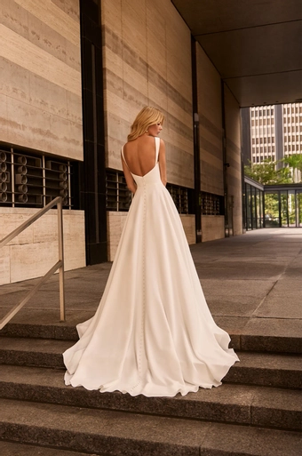 Mikaella Style M2582 #2 default backface vertical thumbnail