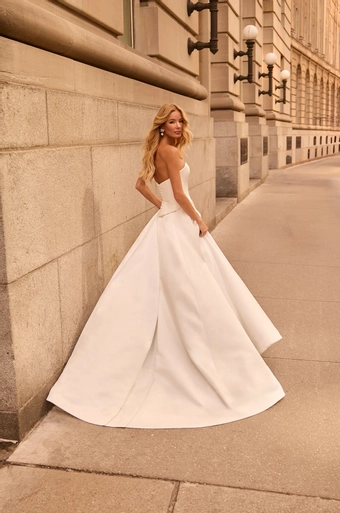 Mikaella Style M2583 #1 default backface vertical thumbnail