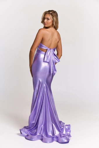 Atria 7058H #3 default backface vertical thumbnail