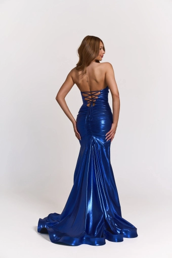 Atria 7060H #3 backface vertical thumbnail