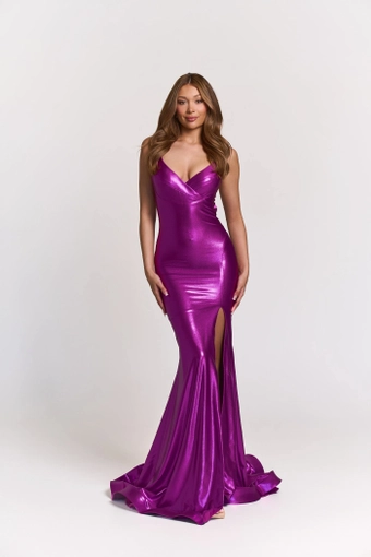 Atria 7070H #2 frontface vertical thumbnail