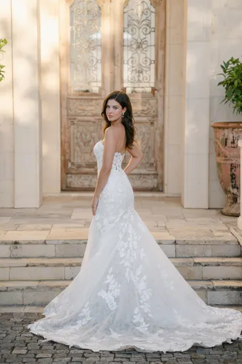 Allure Bridals A1401 #3 vertical thumbnail