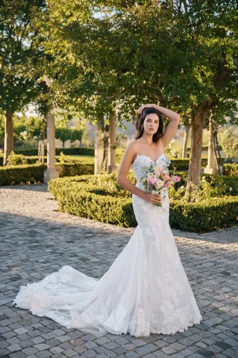 Allure Bridals A1401 #8 vertical thumbnail