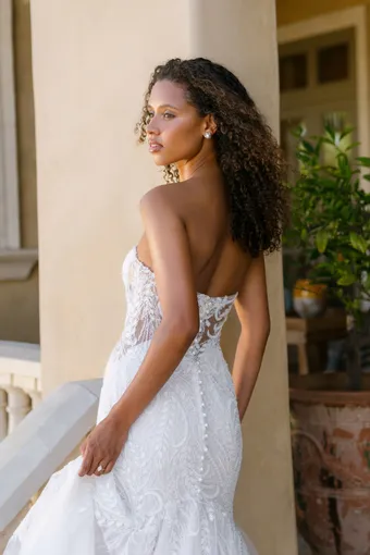 Allure Bridals Style #A1416 #6 backface vertical cropped thumbnail