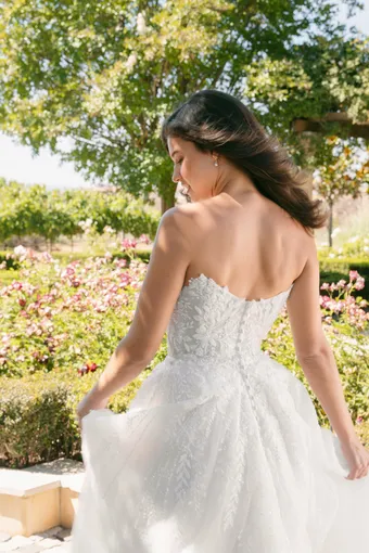 Allure Bridals Style #A1418 #8 backface vertical cropped thumbnail