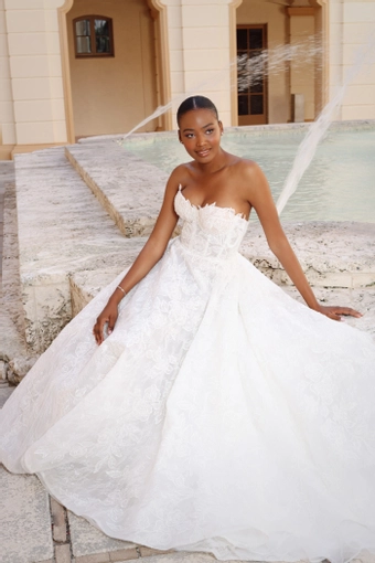 Zakaa Couture Elodie #1 frontface vertical thumbnail