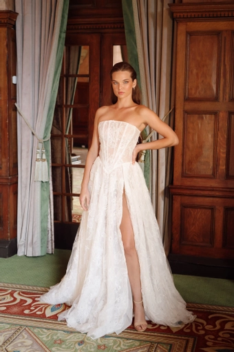 Zakaa Couture Macelline #0 default frontface vertical thumbnail