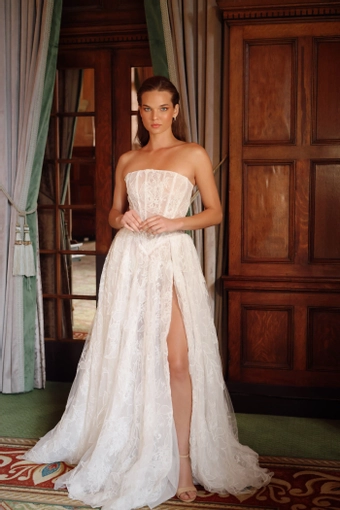 Zakaa Couture Macelline #4 frontface vertical thumbnail