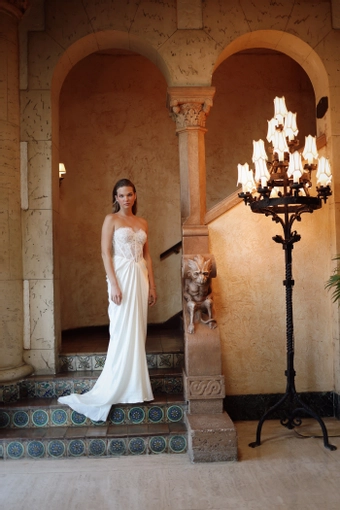 Zakaa Couture Ophelia #1 frontface vertical thumbnail