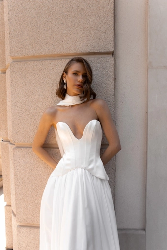 Ange Etoiles Kristi #6 frontface vertical cropped thumbnail