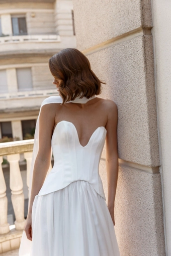 Ange Etoiles Kristi #5 frontface vertical cropped thumbnail