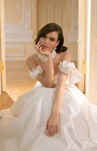 Blammo Biamo Shivon #7 frontface vertical cropped thumbnail