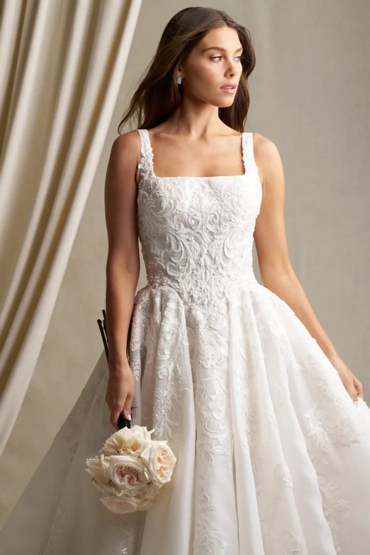 Allure Couture  C806